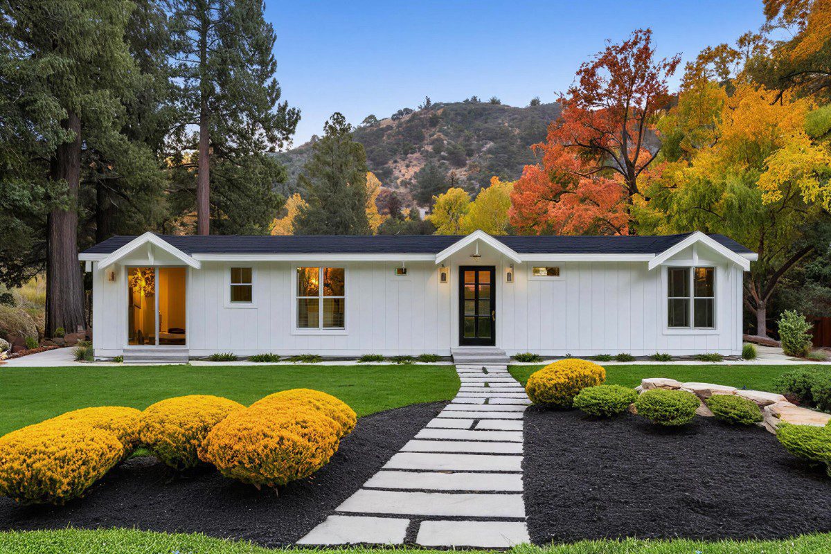 3 Bedroom Glamour mobile hero